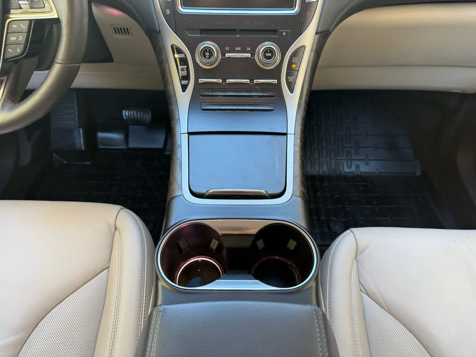 Used 2019 Lincoln Nautilus Select FWD image 10