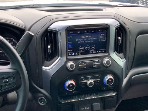 Used 2022 GMC Sierra 1500 Elevation w/ X31 Off-Road Package AWD/4WD image 6
