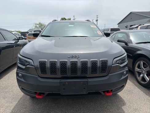 Used 2022 Jeep Cherokee Trailhawk w/ Trailhawk Elite Value Package AWD/4WD image 2