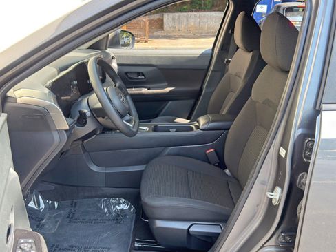 Used 2025 Nissan Kicks S FWD image 15