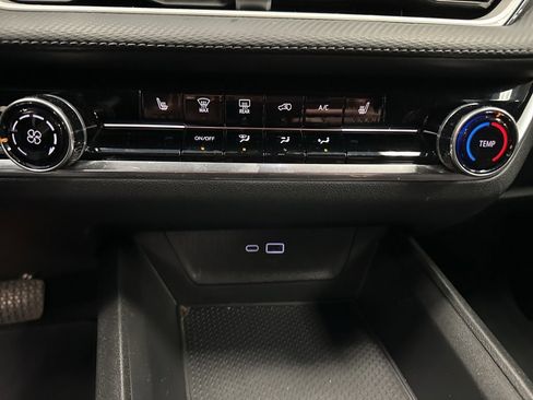 Certified 2025 Chevrolet Equinox LT image 29