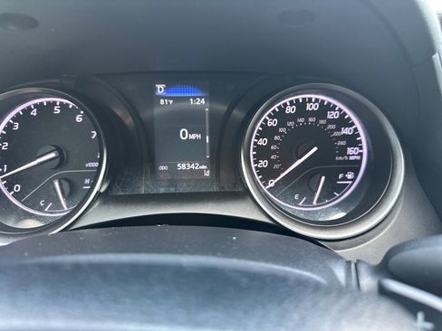 Used 2021 Toyota Camry SE image 33