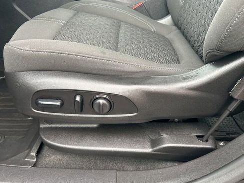 Used 2020 Chevrolet Blazer LT image 14