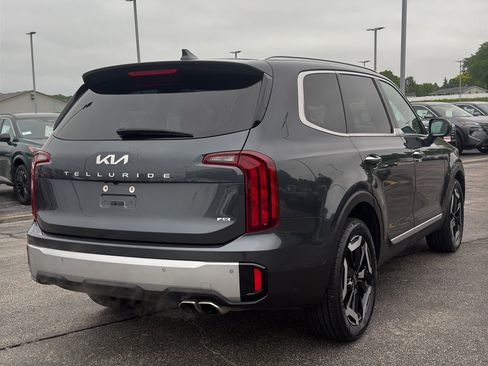Used 2023 Kia Telluride S AWD/4WD image 5