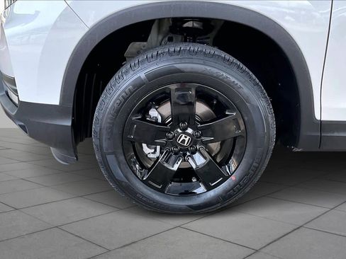 Certified 2024 Honda Ridgeline RTL image 10