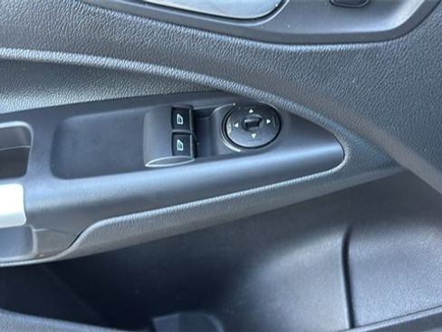 Used 2015 Ford Transit Connect XLT image 11