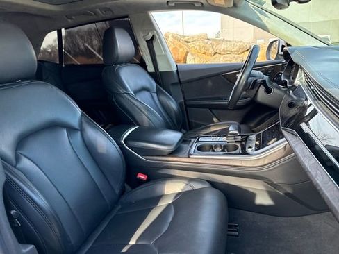 Used 2019 Audi Q8 Prestige w/ Luxury Package image 10