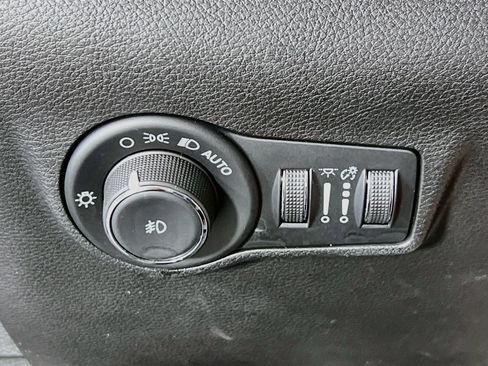 Used 2022 Jeep Compass Latitude AWD/4WD image 10