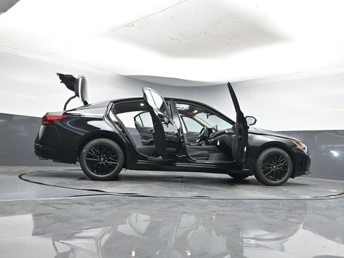 New 2025 Nissan Altima 2.5 SV w/ SV Special Edition Package image 54