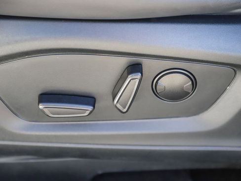 Used 2024 Ford Explorer XLT w/ Equipment Group 202A image 27