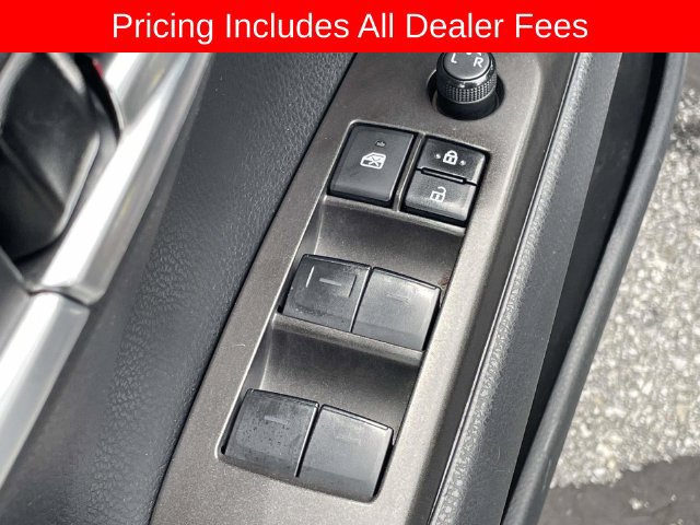Used 2023 Toyota Camry SE FWD image 16