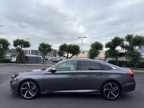 Used 2020 Honda Accord Sport image 4