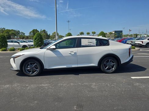 New 2026 Kia K4 FWD image 5