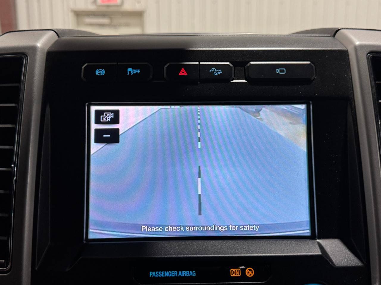 Used 2019 Ford F250 Lariat w/ Lariat Ultimate Package AWD/4WD image 24