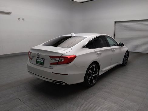 Used 2019 Honda Accord Sport image 9