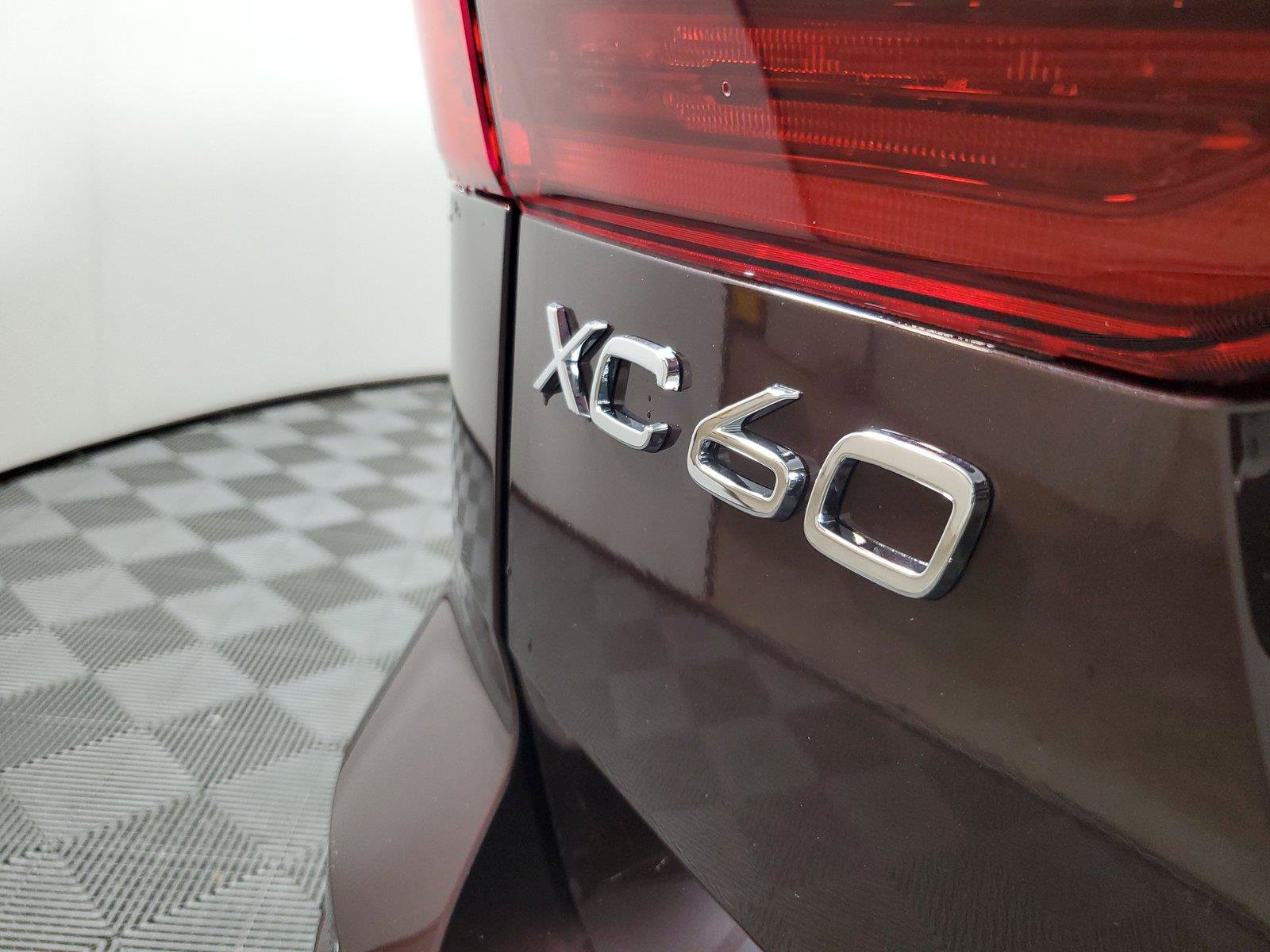 Used 2026 Volvo XC60 B5 Plus w/ Climate Package AWD/4WD image 7