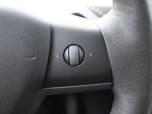 Used 2024 Tesla Model Y Long Range RWD image 24