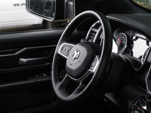 Used 2023 RAM 1500 Big Horn AWD/4WD image 24