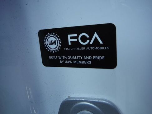 Certified 2023 Jeep Grand Cherokee Altitude AWD/4WD image 46
