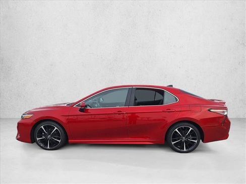 Used 2019 Toyota Camry XSE image 9