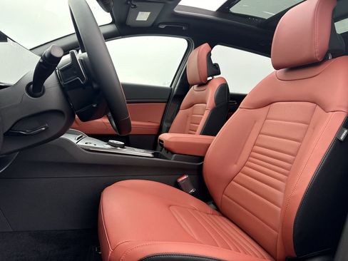 New 2026 Kia Sportage SX Prestige image 13