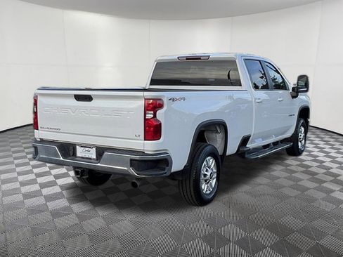 Used 2025 Chevrolet Silverado 2500 LT w/ Convenience Package AWD/4WD image 6