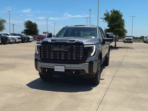 New 2026 GMC Sierra 2500 Denali Ultimate AWD/4WD image 4
