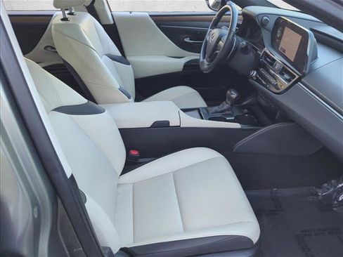 Used 2024 Lexus ES 350 w/ Premium Package image 22