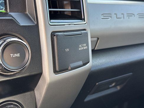 Used 2020 Ford F250 Lariat AWD/4WD image 39