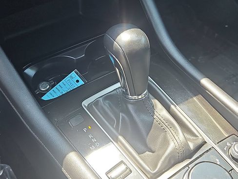 Used 2024 MAZDA MAZDA3 s FWD image 23