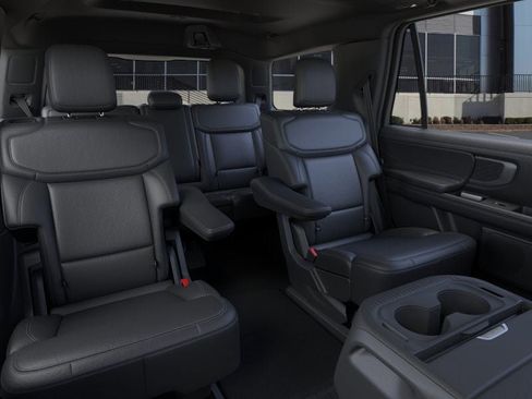New 2026 Ford Expedition Platinum w/ Stealth Performance Package AWD/4WD image 34