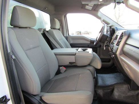 Used 2019 Ford F250 XL w/ Power Equipment Group image 12