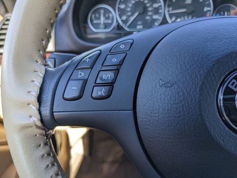 Used 2005 BMW 330Ci Convertible image 24