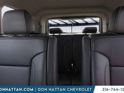 Used 2023 GMC Acadia SLT AWD/4WD image 18