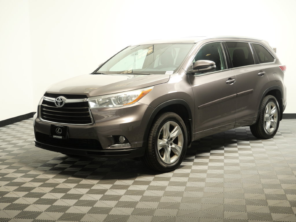 Used 2016 Toyota Highlander Limited AWD/4WD image 4
