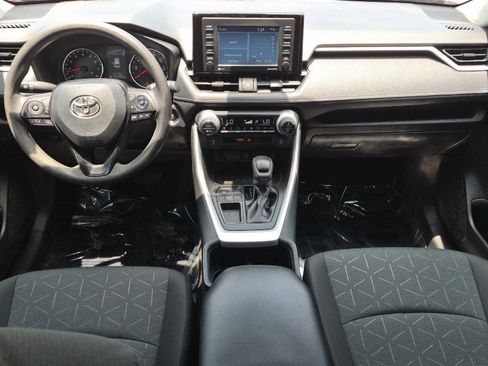 Certified 2022 Toyota RAV4 XLE w/ Convenience Package FWD image 12