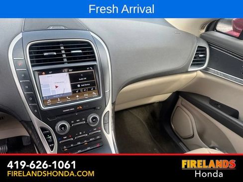 Used 2017 Lincoln MKX Select w/ Select Plus Package FWD image 26