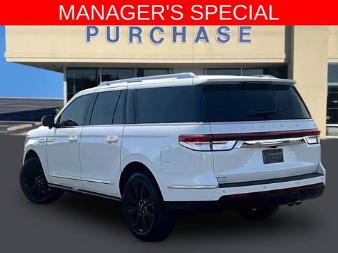 Used 2024 Lincoln Navigator L Reserve AWD/4WD image 4