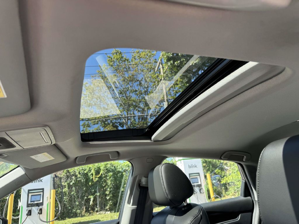 Certified 2024 Acura Integra FWD image 18
