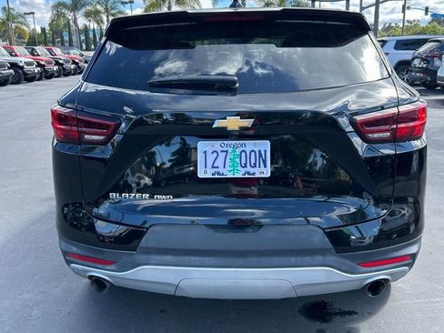 Used 2025 Chevrolet Blazer LT image 11