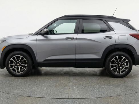 Used 2025 Chevrolet TrailBlazer LT image 5
