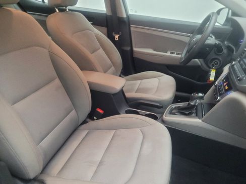 Used 2017 Hyundai Elantra SE w/ Cargo Package FWD image 21