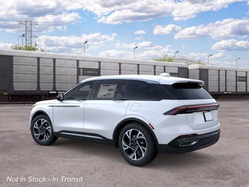 New 2026 Lincoln Nautilus Premier AWD/4WD image 4