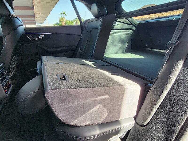 Used 2019 Audi Q8 Prestige w/ Luxury Package AWD/4WD image 97