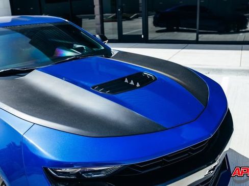 Used 2019 Chevrolet Camaro SS RWD image 28
