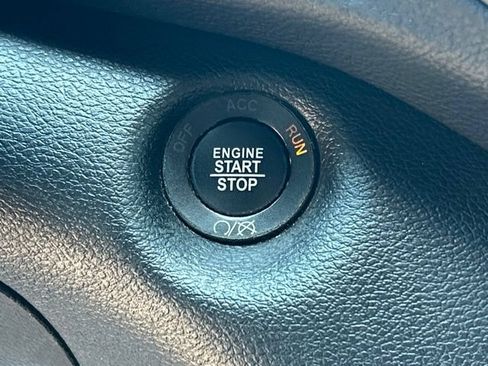 Used 2019 Jeep Cherokee High Altitude AWD/4WD image 53