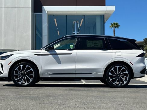 New 2026 Lincoln Nautilus Black Label AWD/4WD image 6