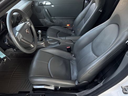 Used 2006 Porsche 911 Carrera 4 image 18
