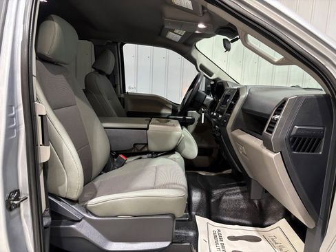 Used 2022 Ford F250 XL w/ Power Equipment Group image 12