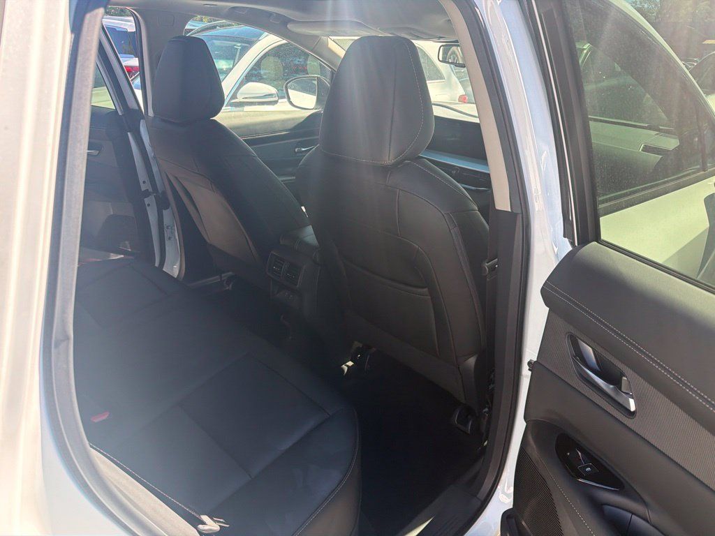 Used 2025 Nissan Murano SL w/ Cargo Package AWD/4WD image 2